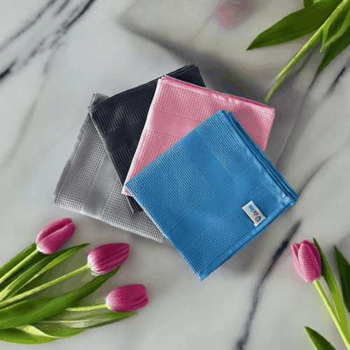 Set van 4 iZi-Clean Wonderdoeken in blauw, roze, donkergrijs en lichtgrijs voor stralend schoonmaken